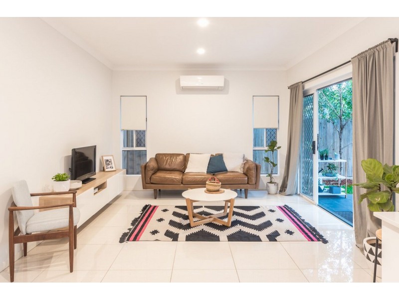 5/106-110 Pembroke Street, Carina QLD 4152
