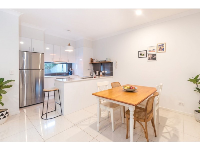 5/106-110 Pembroke Street, Carina QLD 4152