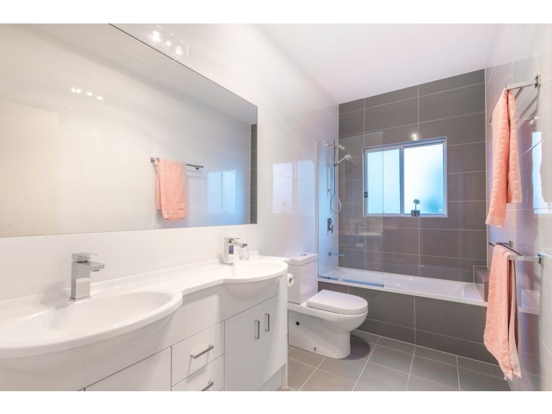 5/106-110 Pembroke Street, Carina QLD 4152