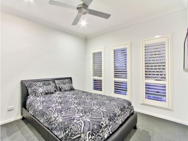 342 Stanley Road, Carina QLD 4152