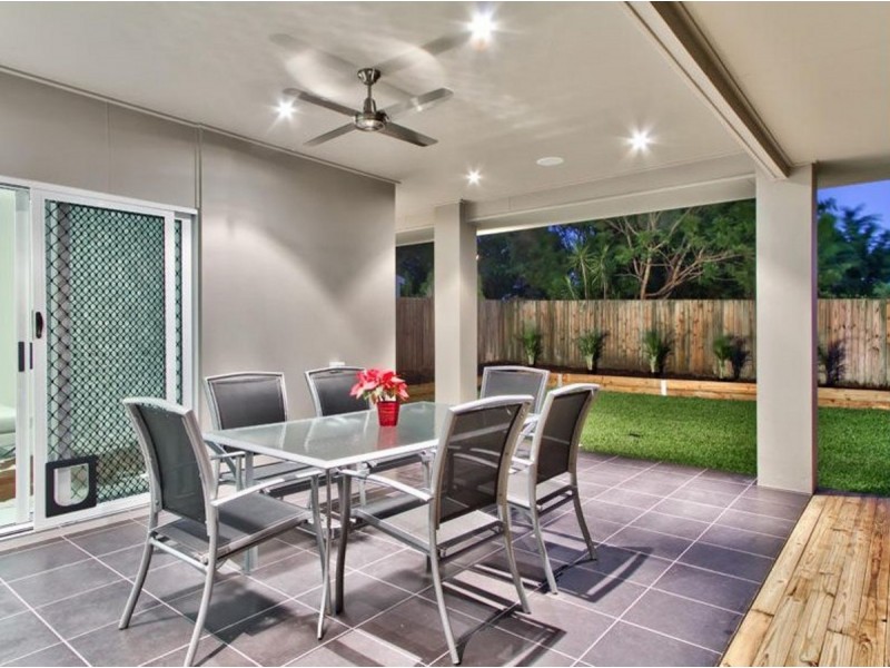 342 Stanley Road, Carina QLD 4152