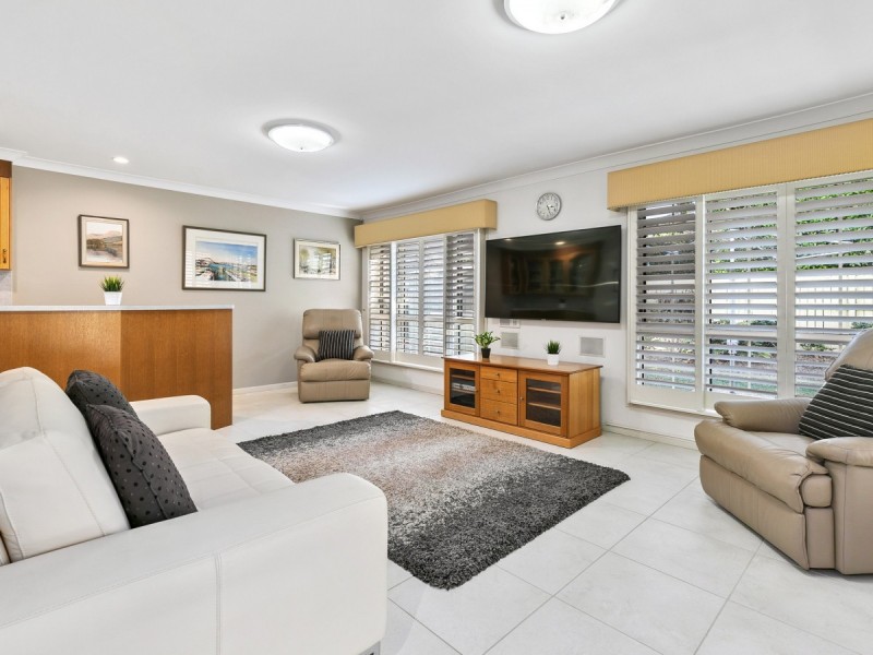 21 Breadsell Street, Carindale QLD 4152