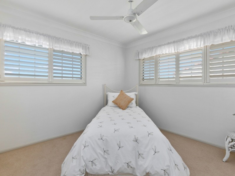 21 Breadsell Street, Carindale QLD 4152