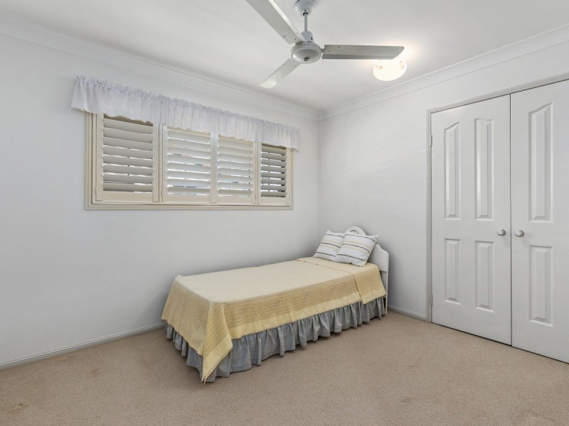 21 Breadsell Street, Carindale QLD 4152