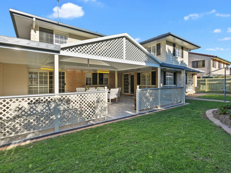 21 Breadsell Street, Carindale QLD 4152