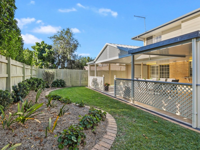 21 Breadsell Street, Carindale QLD 4152