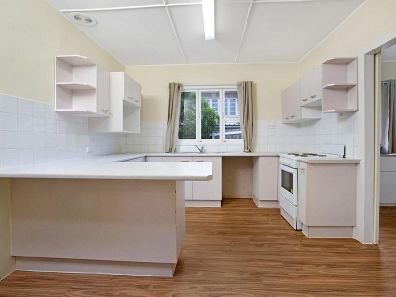 60 Nurstead Street, Camp Hill QLD 4152