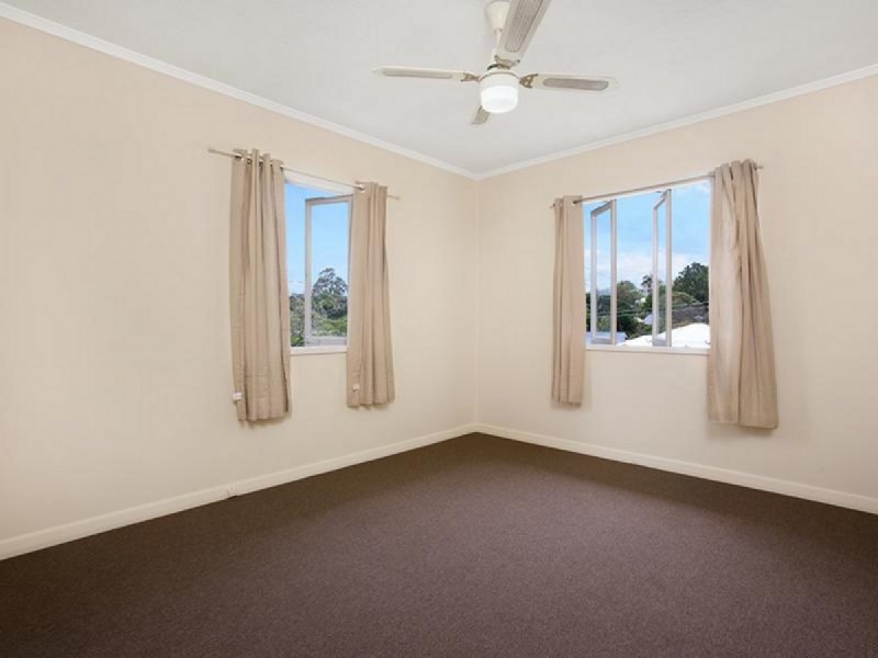 60 Nurstead Street, Camp Hill QLD 4152