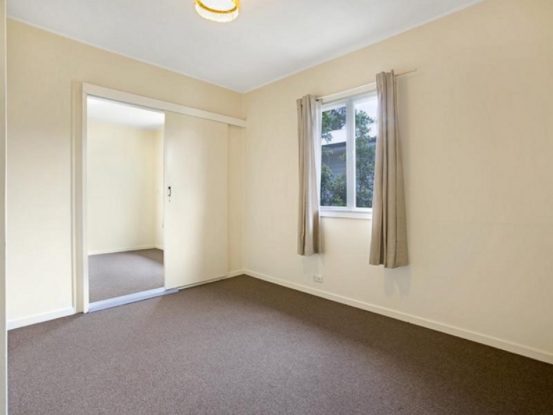 60 Nurstead Street, Camp Hill QLD 4152