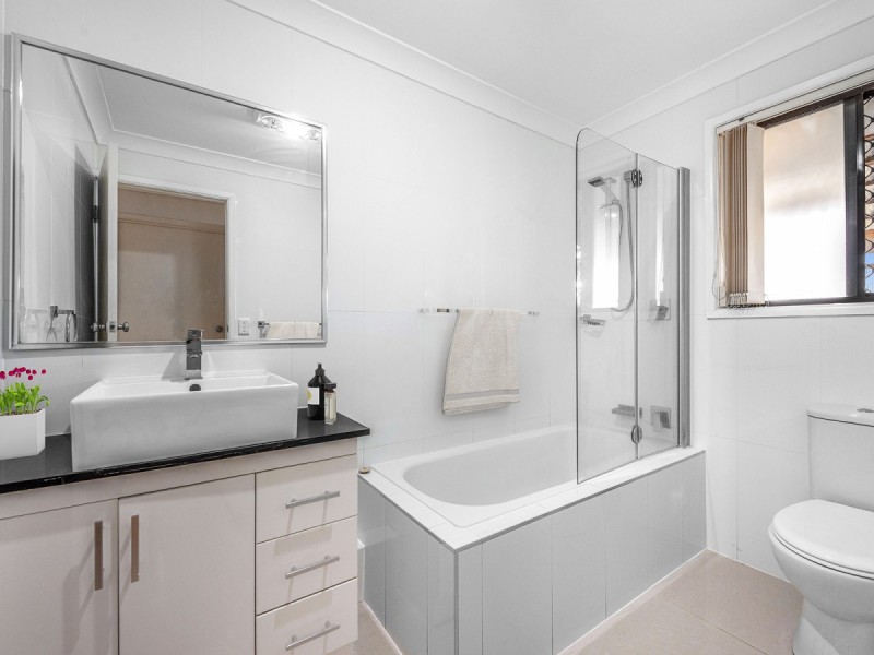 9 Pavuvu Street, Mansfield QLD 4122