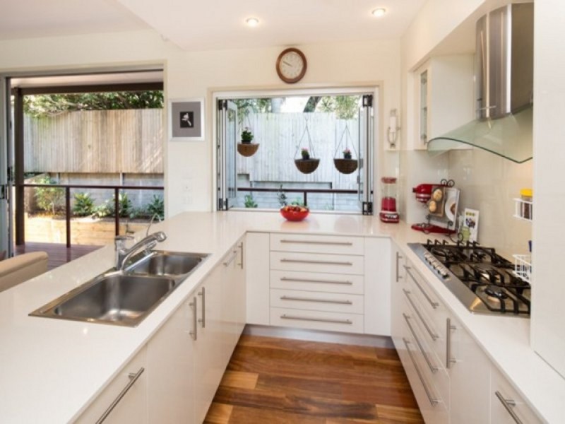 6B Hanworth Street, East Brisbane QLD 4169