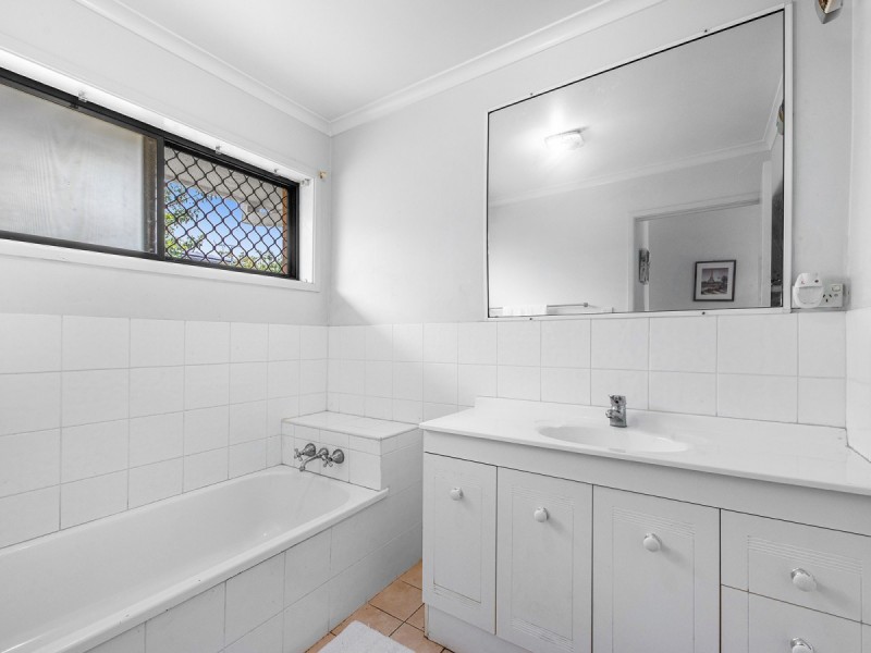 55 Malmrose Street, Wishart QLD 4122