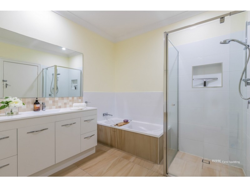 45 Watson Street, Camp Hill QLD 4152