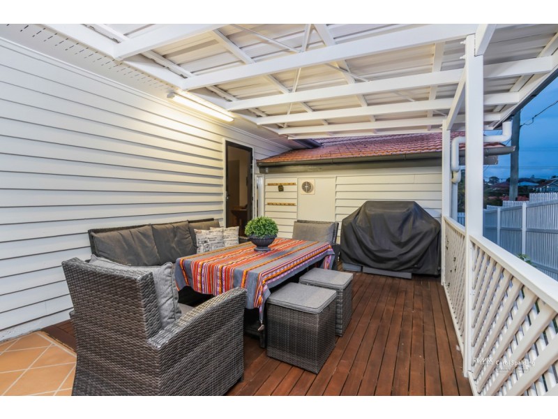 45 Watson Street, Camp Hill QLD 4152