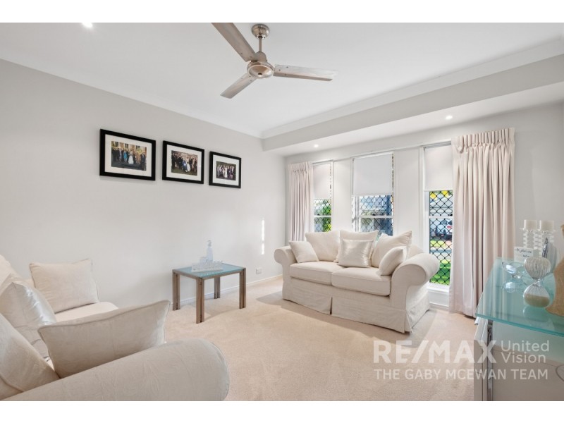 20 Bellevista Crescent, Wellington Point QLD 4160