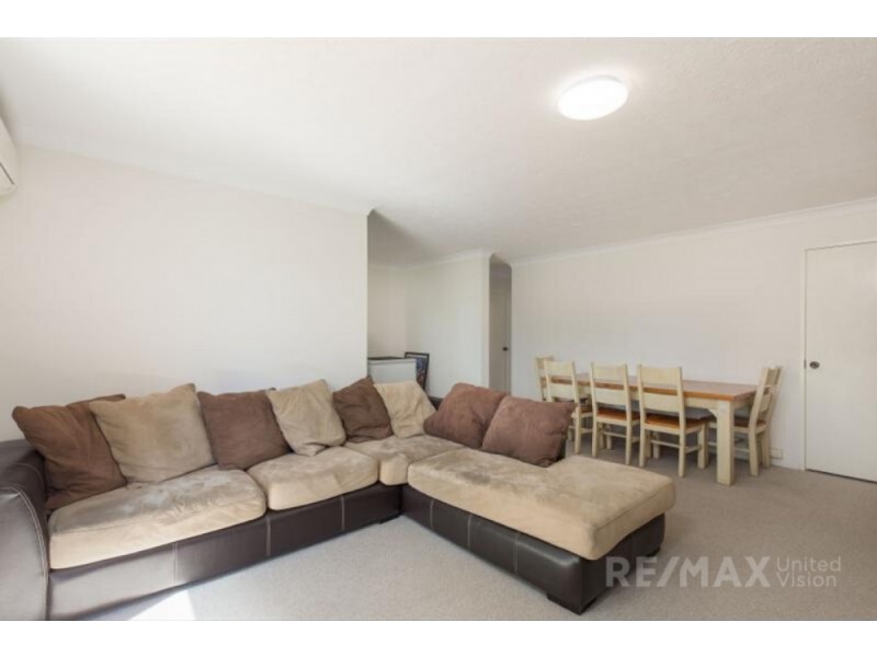 2/11 Sankey  Street, Carina QLD 4152