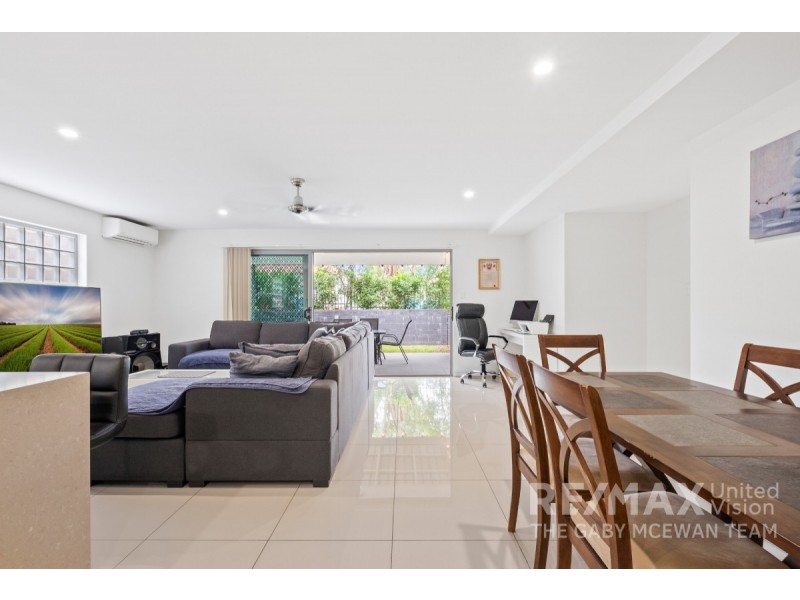 1/53 Pembroke Street, Carina QLD 4152