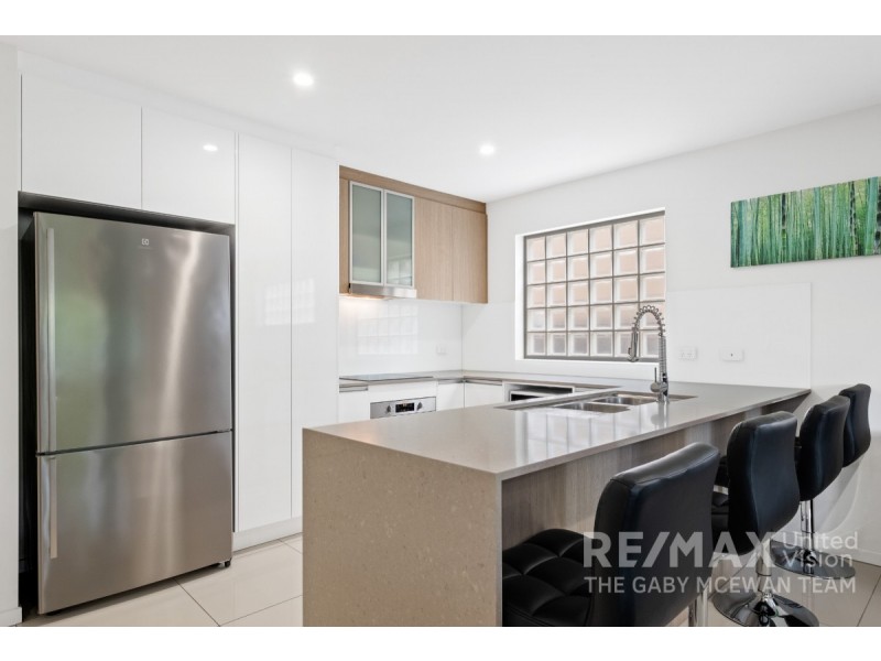 1/53 Pembroke Street, Carina QLD 4152