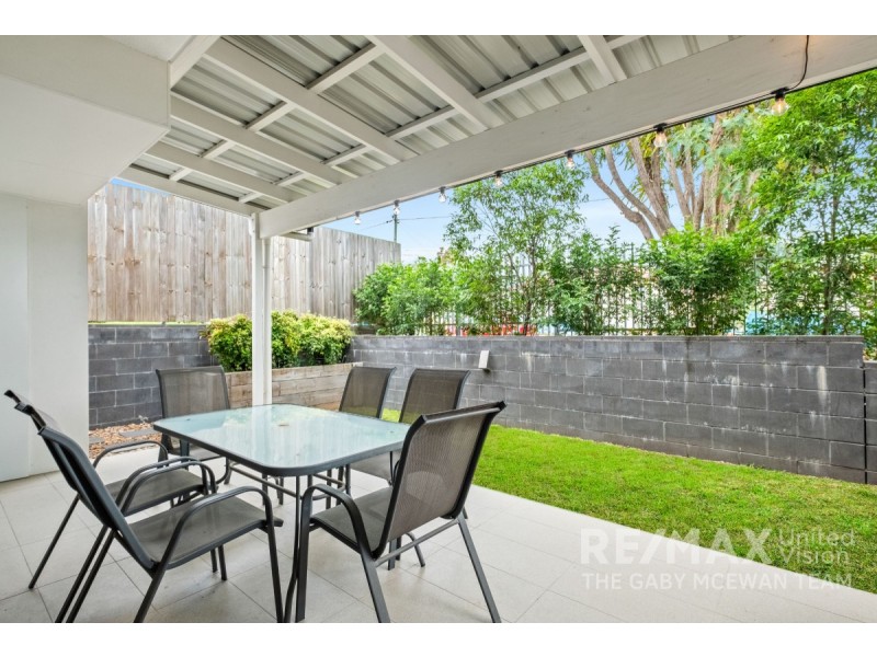 1/53 Pembroke Street, Carina QLD 4152