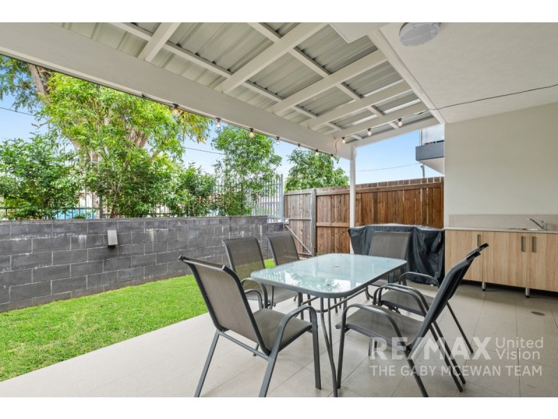 1/53 Pembroke Street, Carina QLD 4152