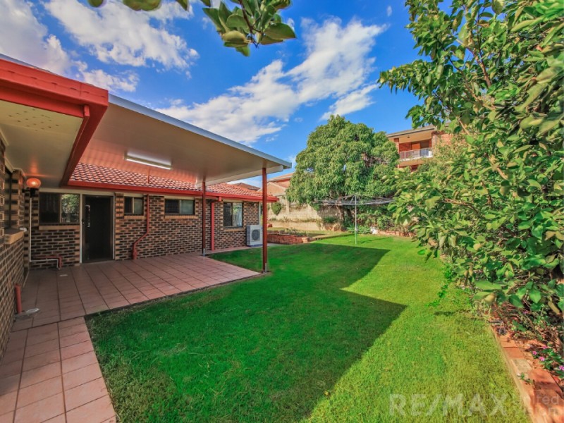 22 Urquhart Street, Carindale QLD 4152