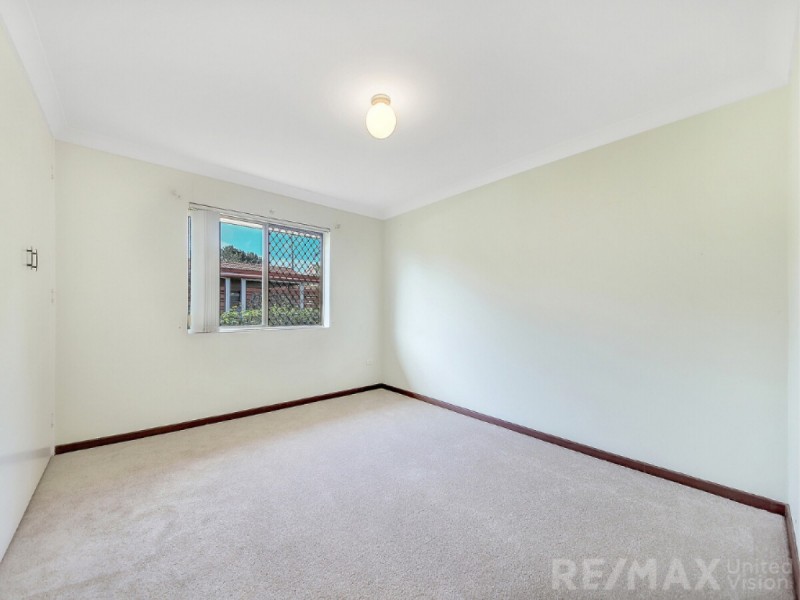 22 Urquhart Street, Carindale QLD 4152