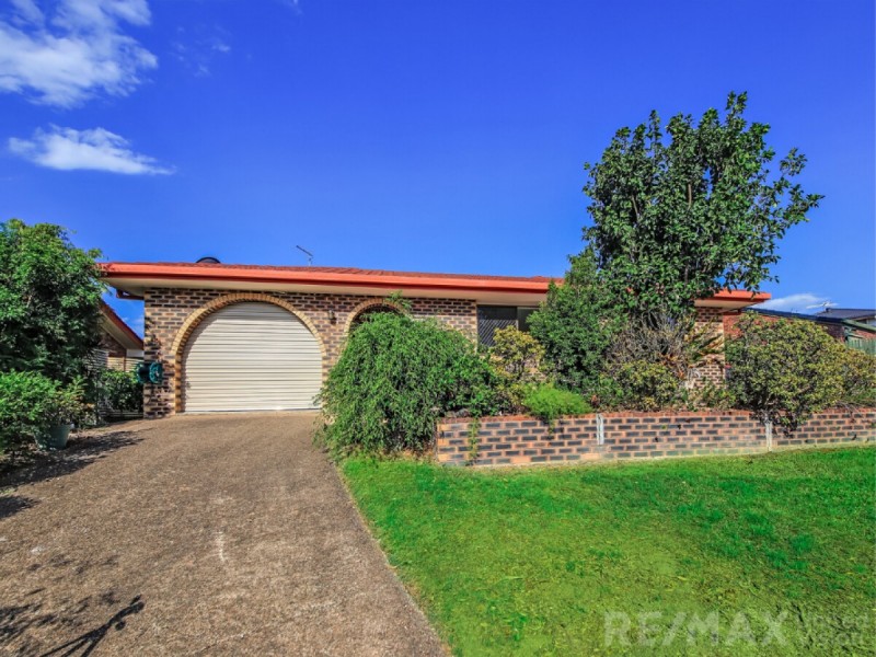 22 Urquhart Street, Carindale QLD 4152