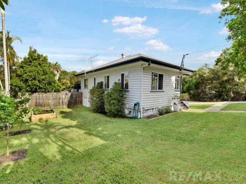 73 Florence Street, Carina QLD 4152