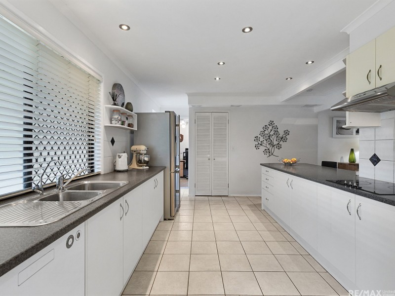 5 Lydford Court, Carindale QLD 4152