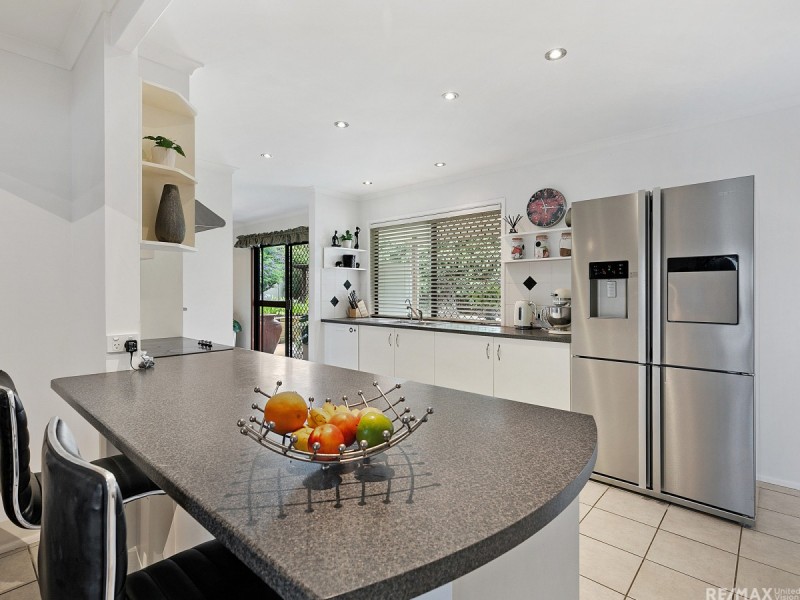 5 Lydford Court, Carindale QLD 4152