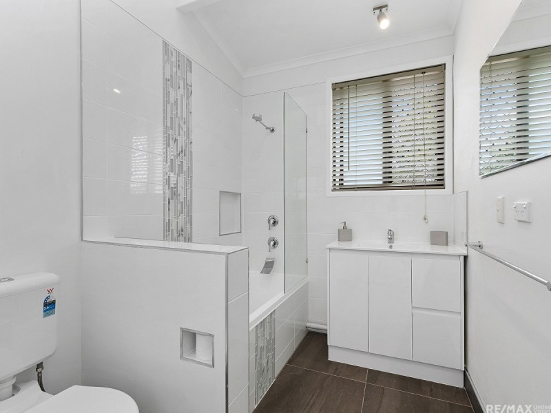 5 Lydford Court, Carindale QLD 4152