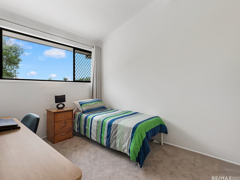 5 Lydford Court, Carindale QLD 4152