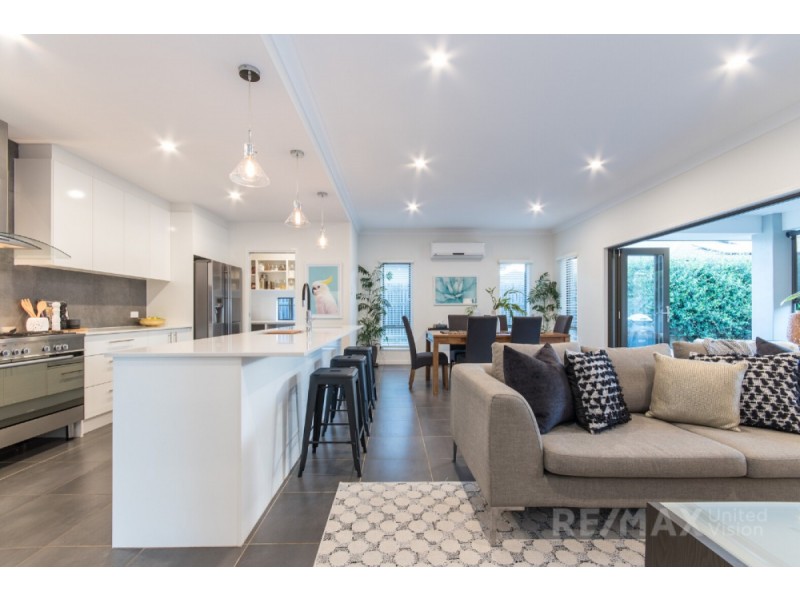 4 Beard Place, Wellington Point QLD 4160