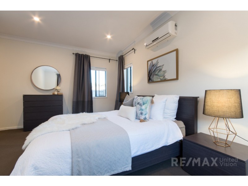 4 Beard Place, Wellington Point QLD 4160