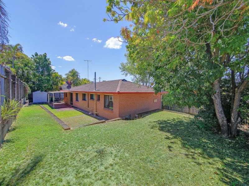 2 Knightsbridge Crescent, Rochedale South QLD 4123