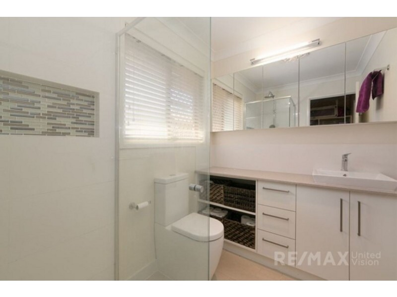 8 Olivia Drive, Carina Heights QLD 4152