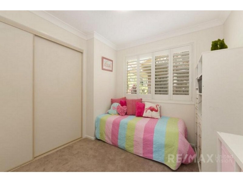 8 Olivia Drive, Carina Heights QLD 4152