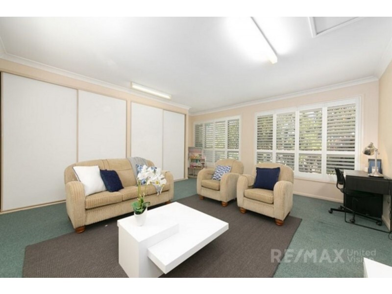 8 Olivia Drive, Carina Heights QLD 4152