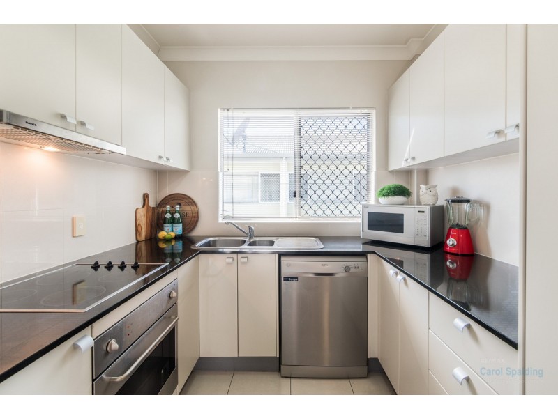 16/17 Cardross Street, Yeerongpilly QLD 4105