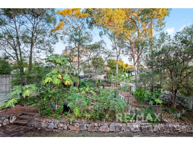 50 Bundah Street, Camp Hill QLD 4152