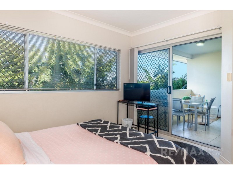 16/17 Cardross Street, Yeerongpilly QLD 4105