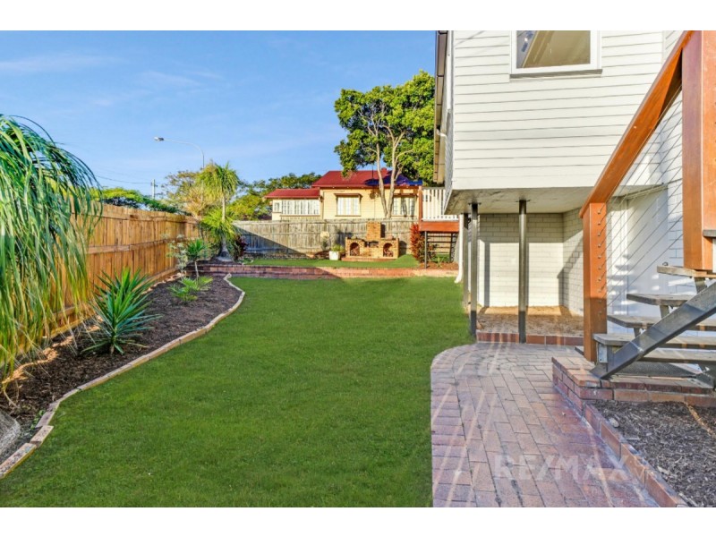 36 Russell Avenue, Norman Park QLD 4170