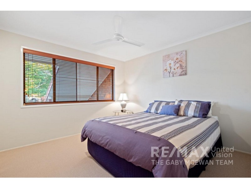 7 Urquhart Street, Carindale QLD 4152