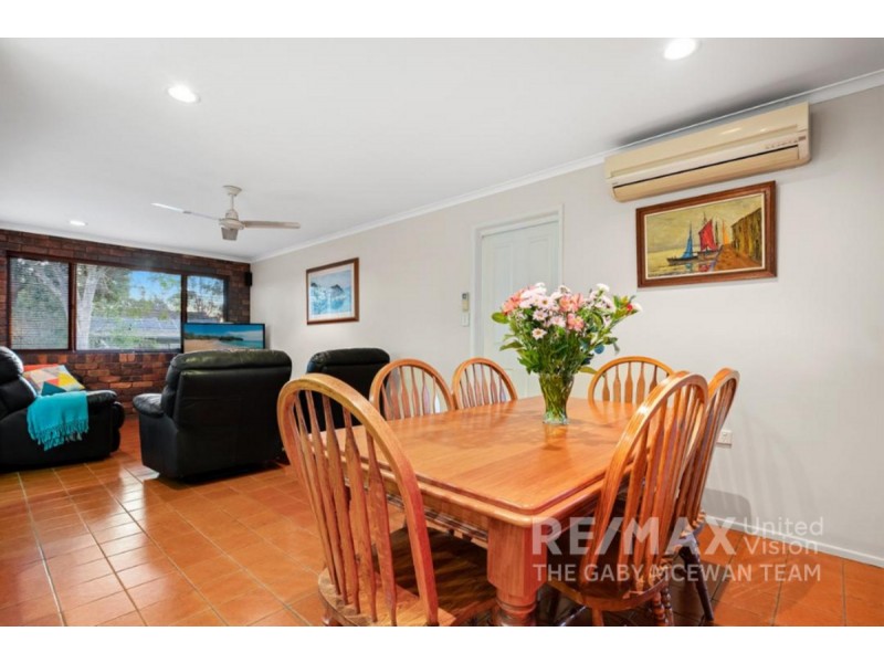 7 Urquhart Street, Carindale QLD 4152