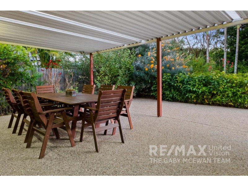 7 Urquhart Street, Carindale QLD 4152