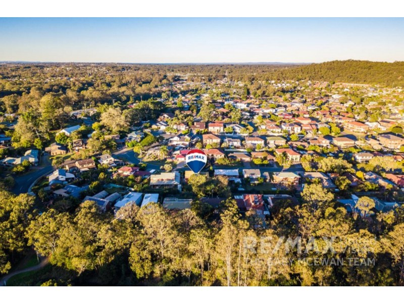 7 Urquhart Street, Carindale QLD 4152