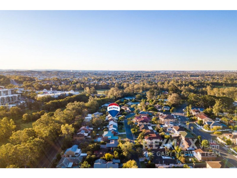 7 Urquhart Street, Carindale QLD 4152