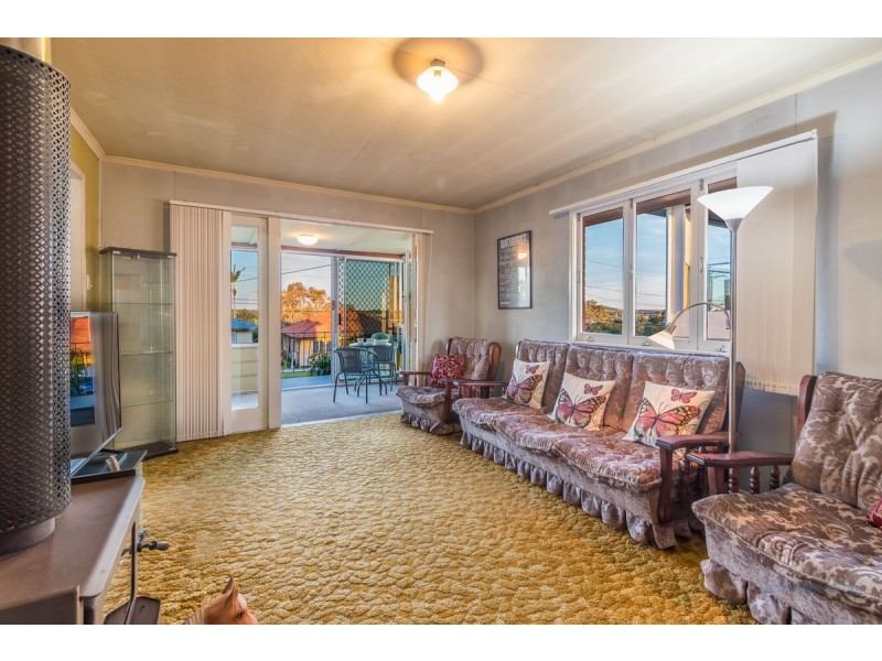 11 Mayfair Street, Carina QLD 4152