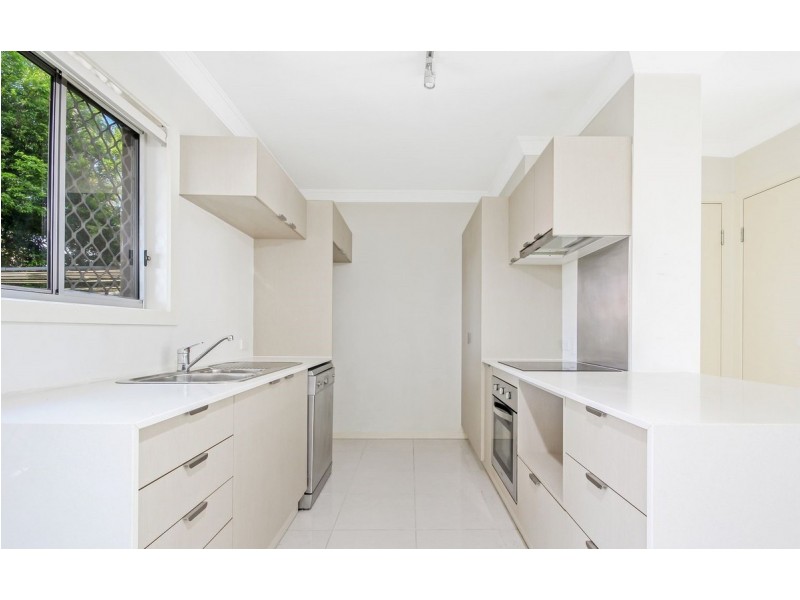 6/200 Meadowlands Road, Carina QLD 4152