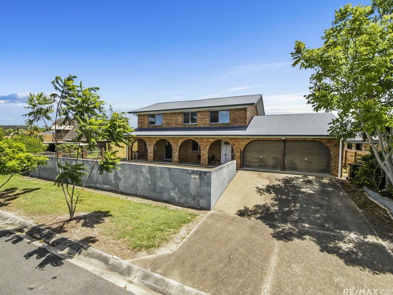11 Vortigern Street, Carindale QLD 4152